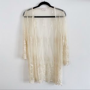 Ivory Lace Kimono -Size L length 31”